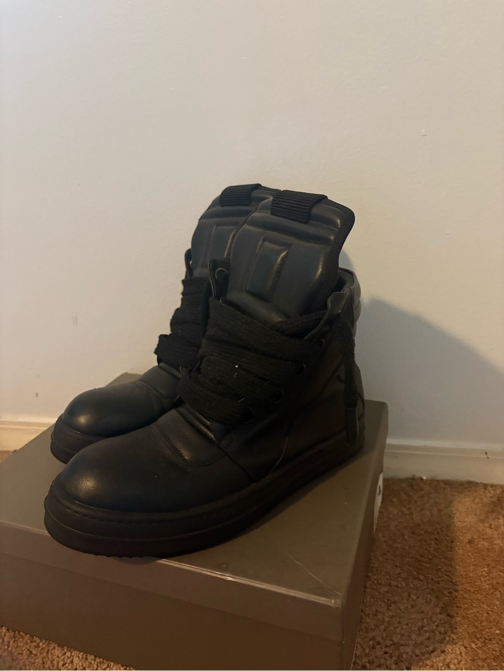 Men's Black Leather High-Top Sneakers